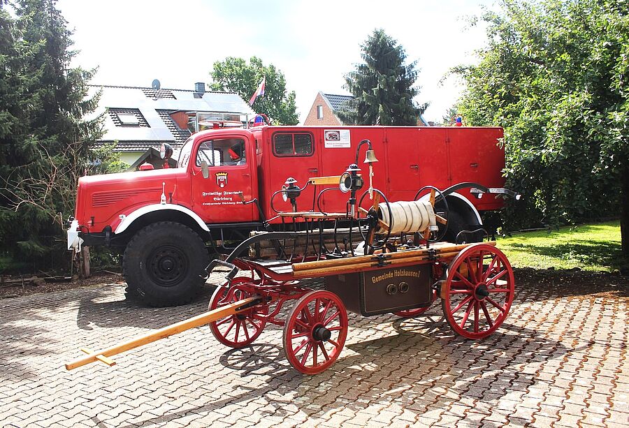 Historischer Tanklöschwagen der freiwilligen Feuerwehr 