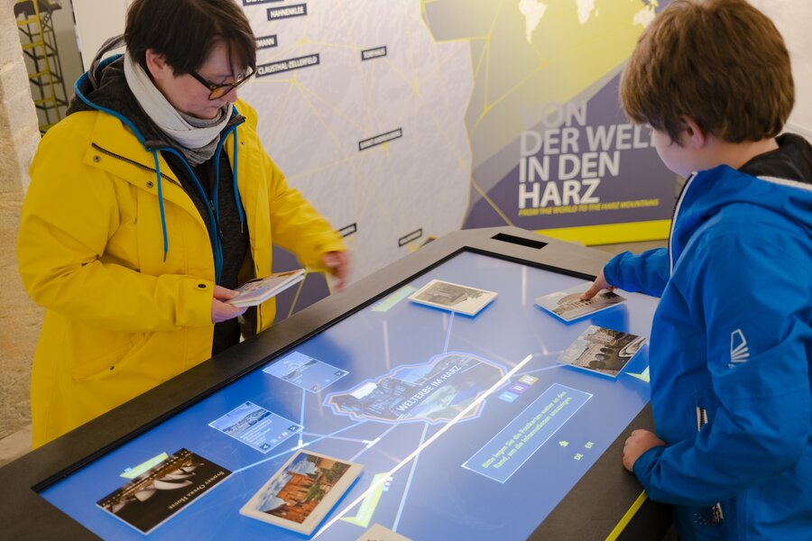Medienstation Kartenspiel im Welterbezentrum in Goslar 