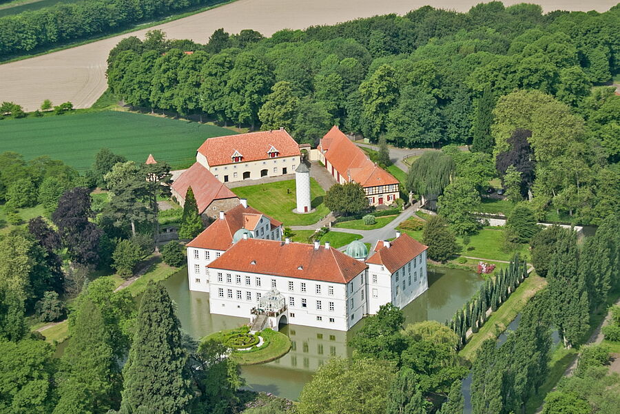 Luftaufnahme Schloss Hünnefeld