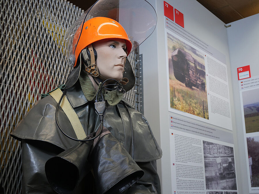 Minenräumung im Ausstellungsteil D des Grenzlandmuseums Bad Sachsa