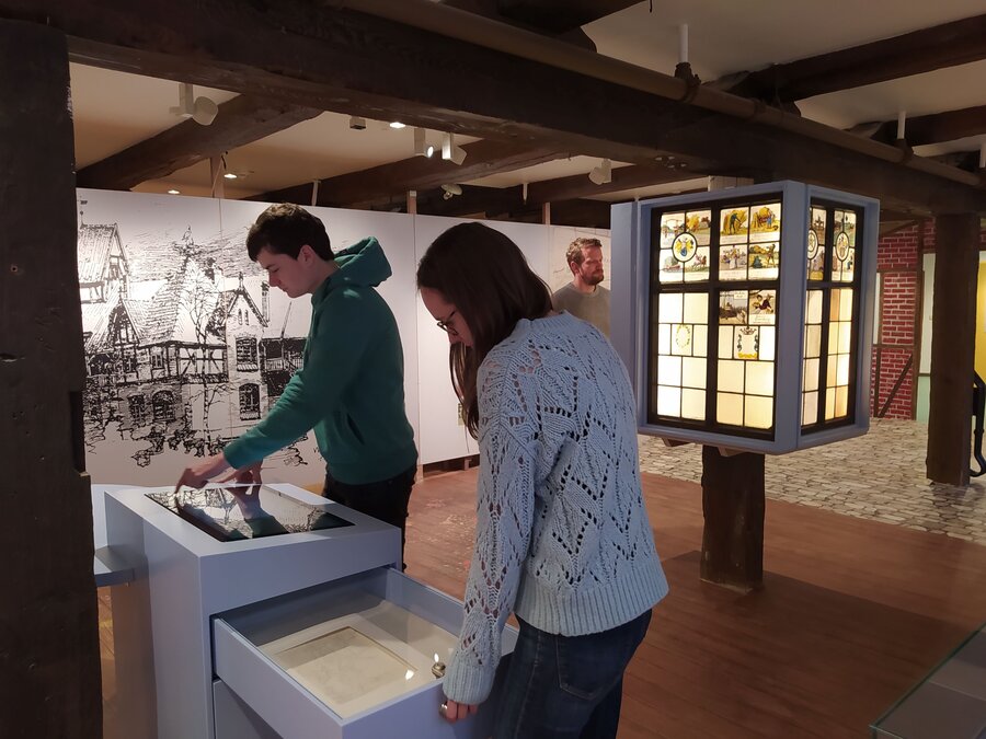 Medienstation im Museum am Marstall