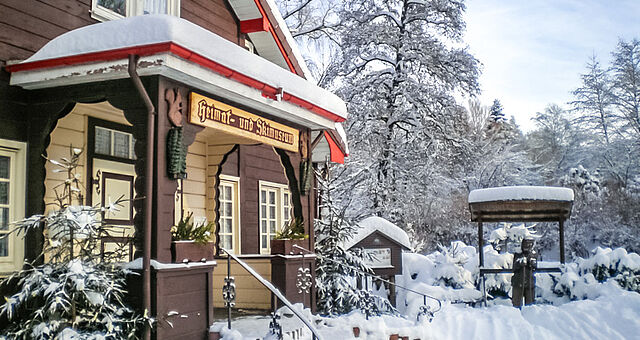 Außenansicht Heimat- und FSI-Skimuseum Braunlage im Winter