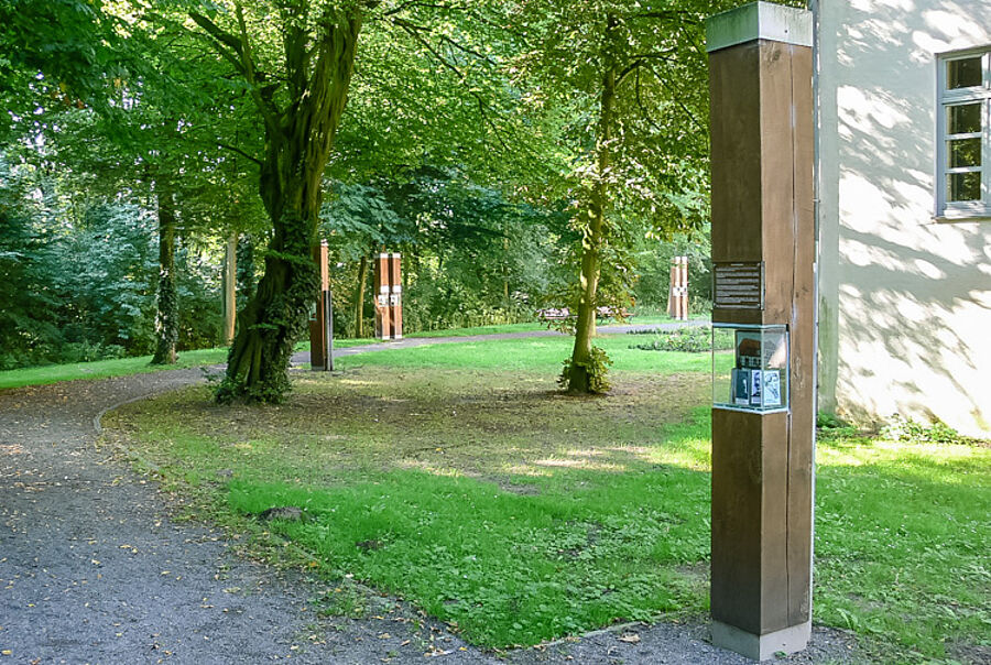 Der Stelenpfad - ein jederzeit zugängliches Freilichtmuseum