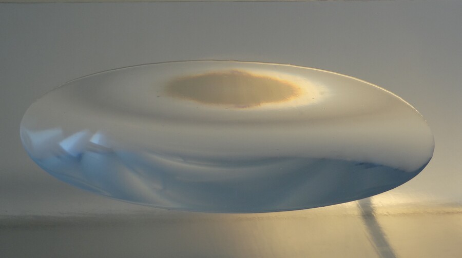 Ute Seifert: Stille Wasser, 2008/2026, Wasser, Folie, Holz