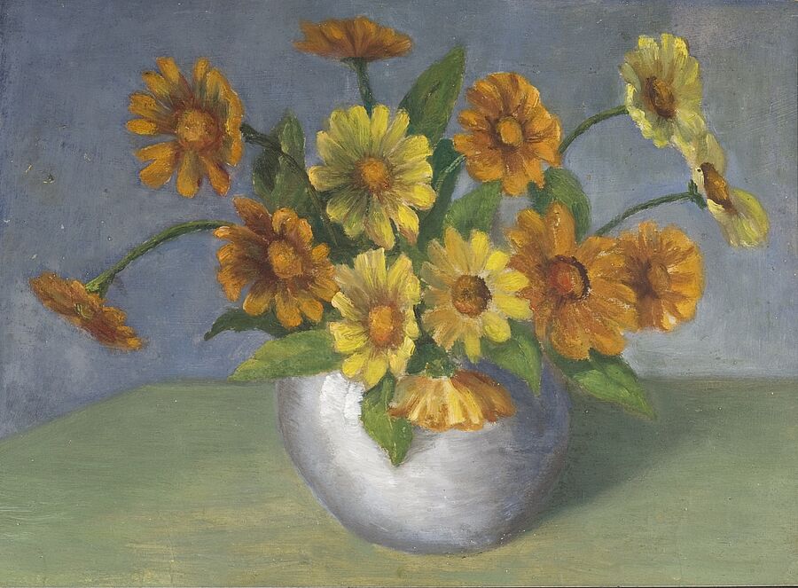 Bild: Hermine Overbeck-Rohte: Gelbe Zinnien in grauer Vase