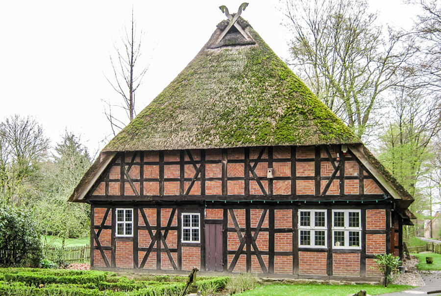 Außenansicht Niedersächsisches Zweiständerhaus/Rauchhaus