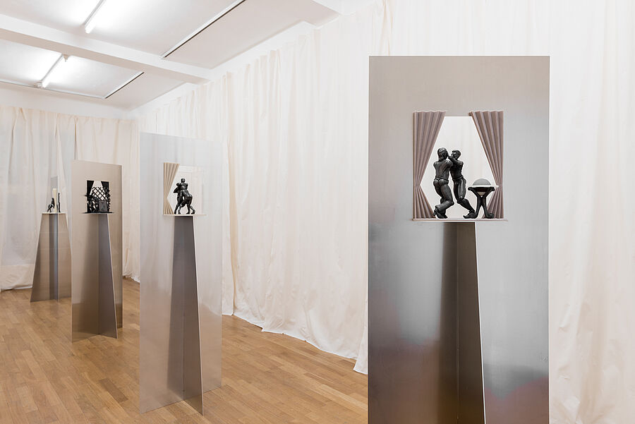 Blick in die Ausstellung Was ist verloren? Wieland Schönfelder & El Lissitzky, 2022