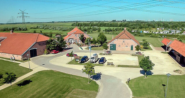 Historischer Dorfplatz im Freizeitpark "Am Emsdeich" - Luftaufnahme