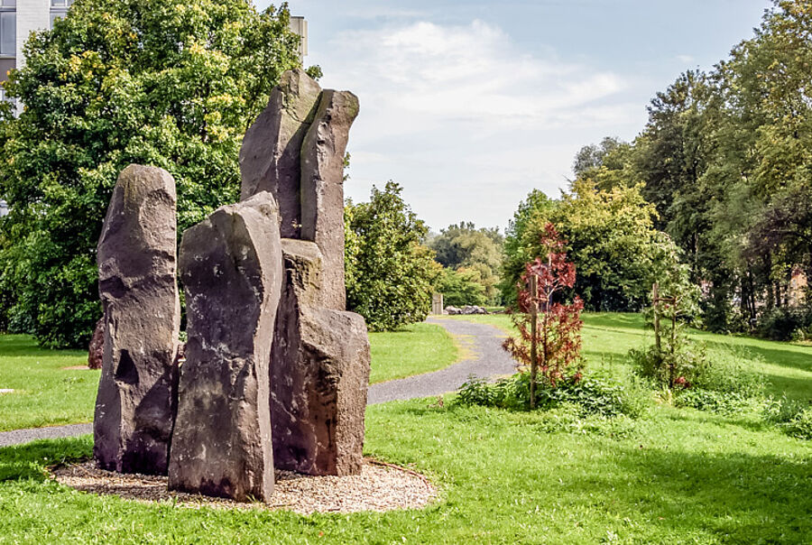 Basaltsäulen im Geopark des Geowissenschaftlichen Museums Göttingen