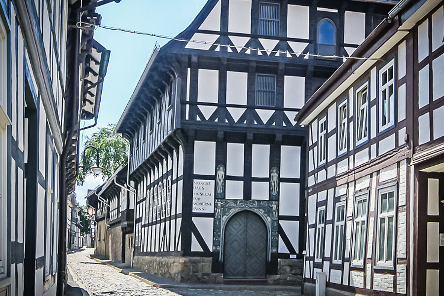 Fassade des historischen Mönchehauses