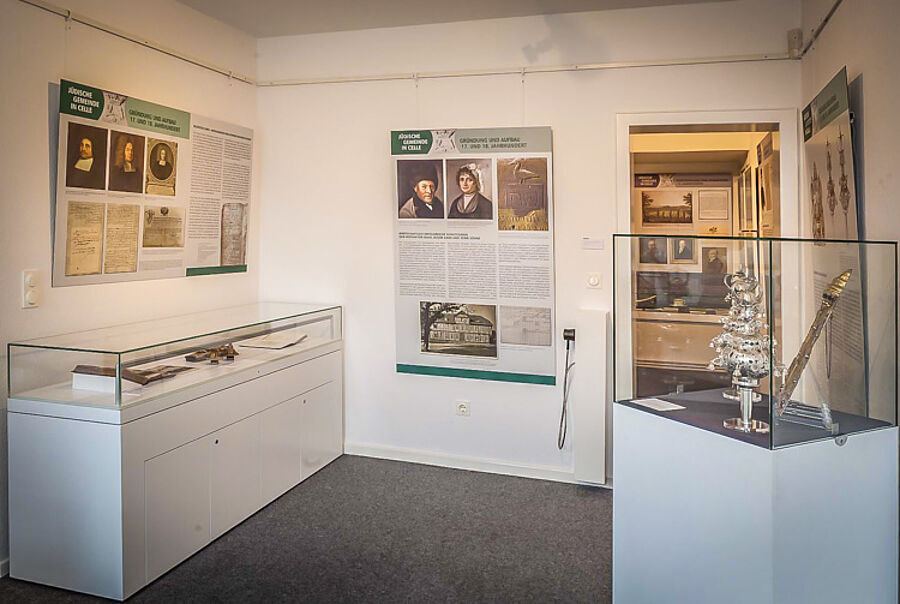 Blick in die Dauerausstellung der Synagoge Celle