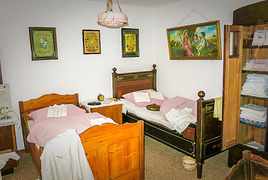 Historisches Schlafzimmer im Heimatmuseum Auetal