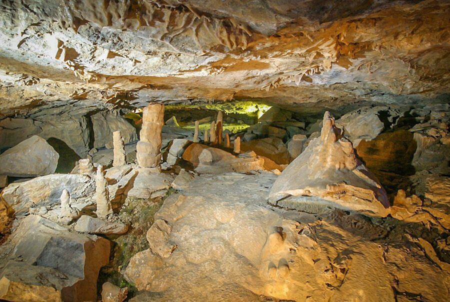 Blick in die Schillat-Höhle