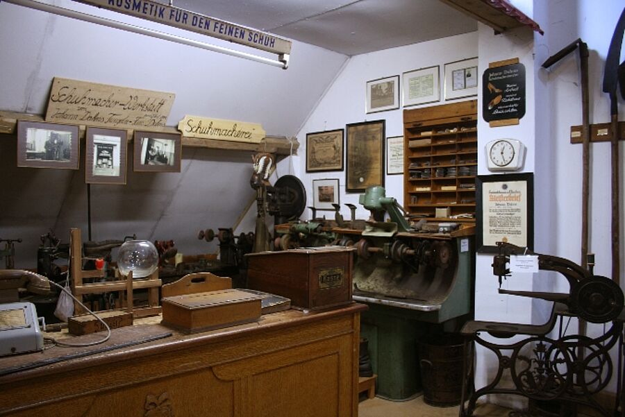 Schuhmacherwerkstatt im  Moor- und Bauern-Museum Benthullen-Harbern