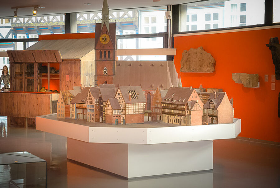 Blick in die Mittelalter-Abteilung des Historischen Museums Hannover
