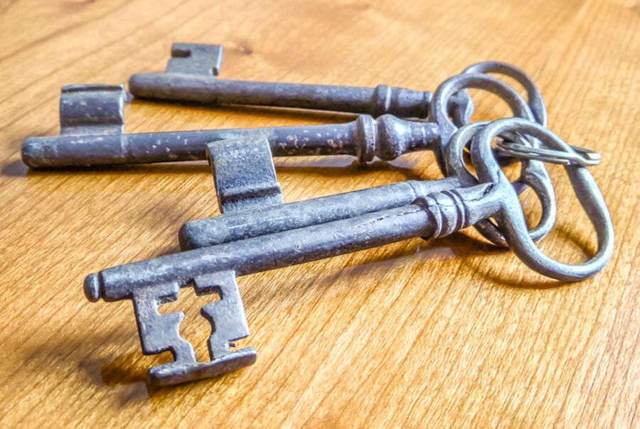 Schlüsselbund mit historischen Schlüsseln