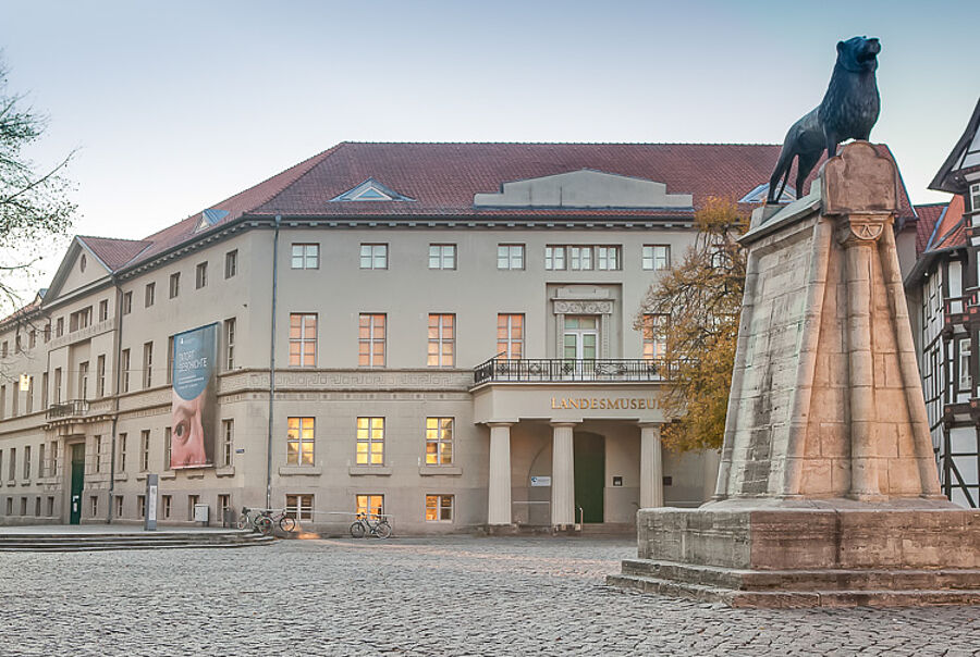 Außenansicht des Museums am Standort Vieweghaus am Burgplatz
