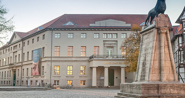 Außenansicht des Museums am Standort Vieweghaus am Burgplatz