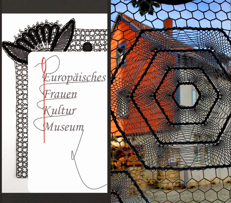 Außenansicht des Europäischen Fraukulturmuseums, aufgenommen durch ein Netzt