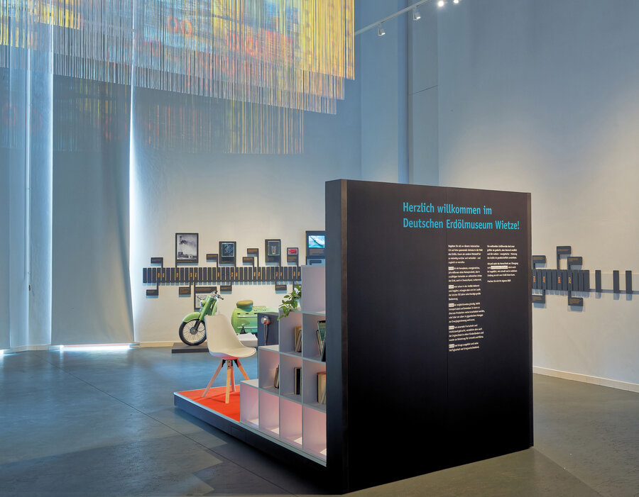 Videoprojektion im Deutschen Erdölmuseum Wietze