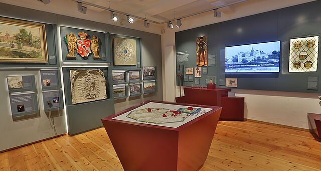 Blick in die Ausstellung im Museum Bückeburg