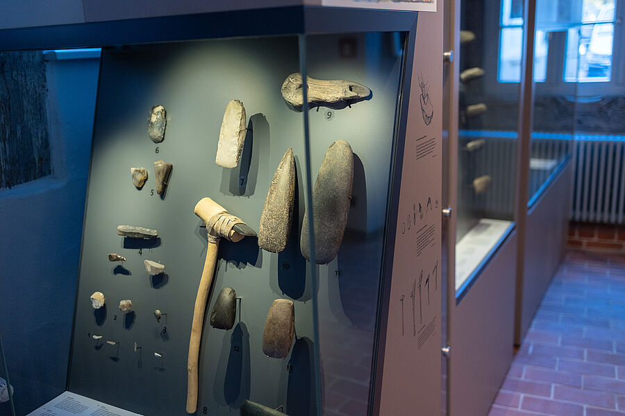 Ur- und frühgeschichtliche Funde aus dem Weserbergland im Museum Hameln